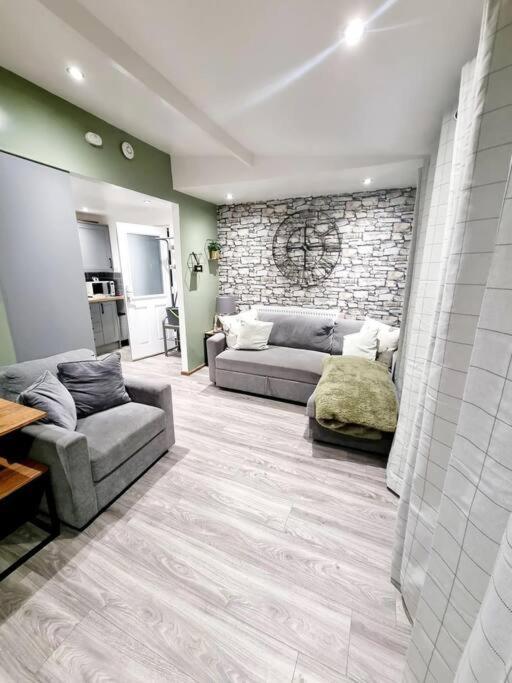 Cosy Hideaway In Glan Gwna Apartment Caeathro